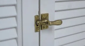 Boston Pro Locksmith Boston, MA 617-449-7485 - 9-Garage-Door-Locks